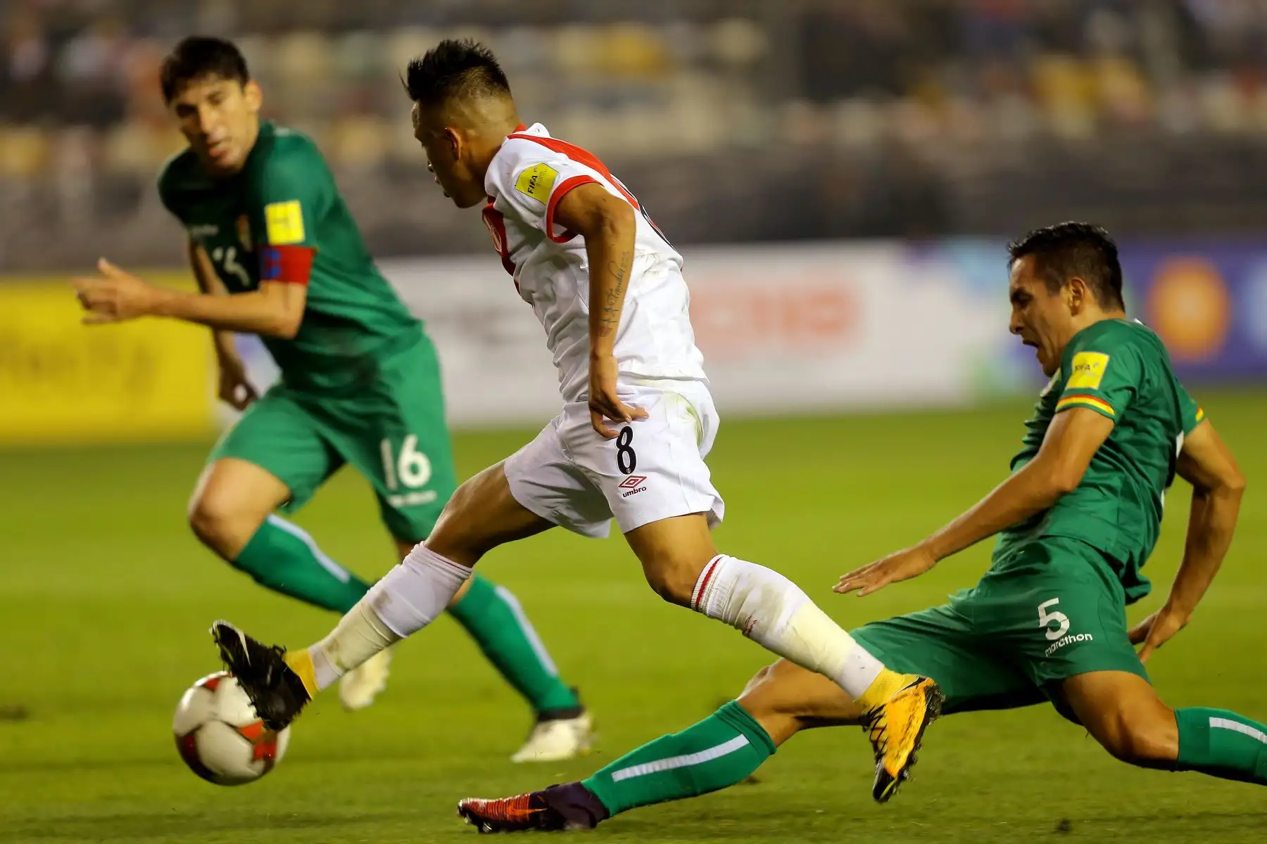 LIMA,PERÚ-AGOSTO 31. Selecciones de Perú y Bolivia se enfrentan en el estadio Monumental por las Eliminatorias al Mundial de Rusia 2018.

Foto: ANDINA/Luis Iparraguirre