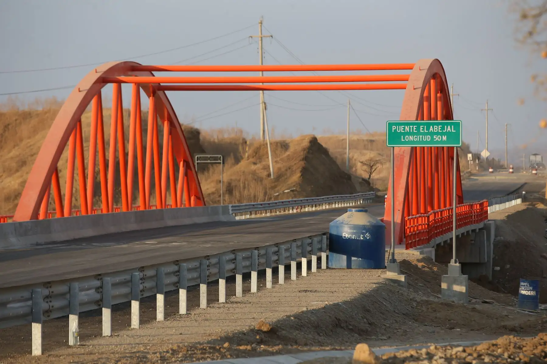 Foto: ANDINA/archivoEl viceministro de Transportes del Ministerio de Transportes y Comunicaciones (MTC), Carlos Estremadoyro, anunció hoy en el Muni Ejecutivo que el sector proyecta ejecutar 100 puentes priorizados en la región Piura, en los próximos tres años de gobierno.