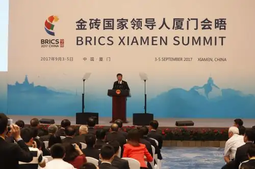 Xi Jinping, presidente de China, anuncia acuerdos de la Novena Cumbre de BRICS.