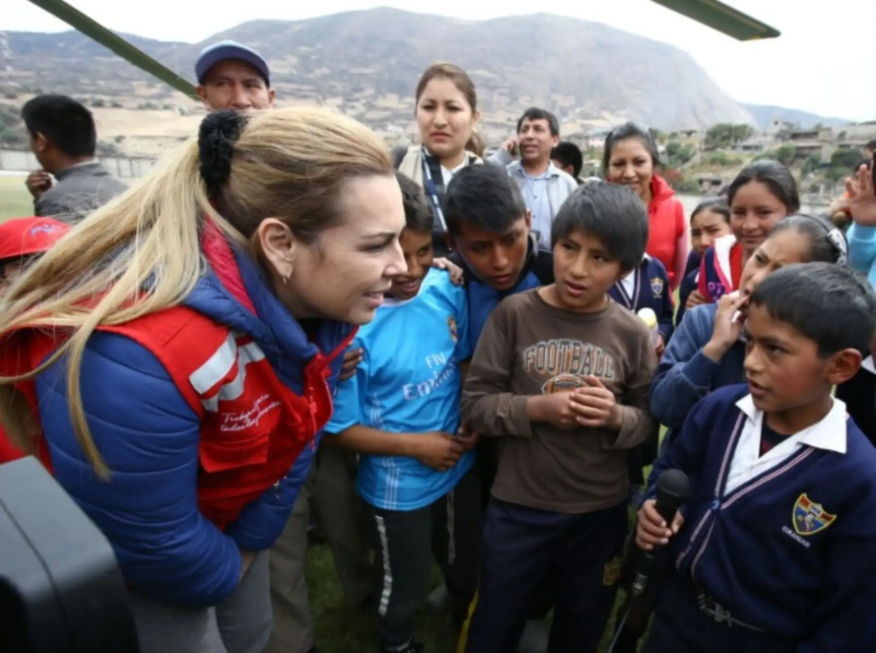 La ministra de Desarrollo e Inclusión Social, Fiorella Molinelli, llegó al distrito de Curahuasi, provincia de Abancay, región Apurímac, para supervisar el desempeño de los programas sociales Qali Warma y Cuna Más.