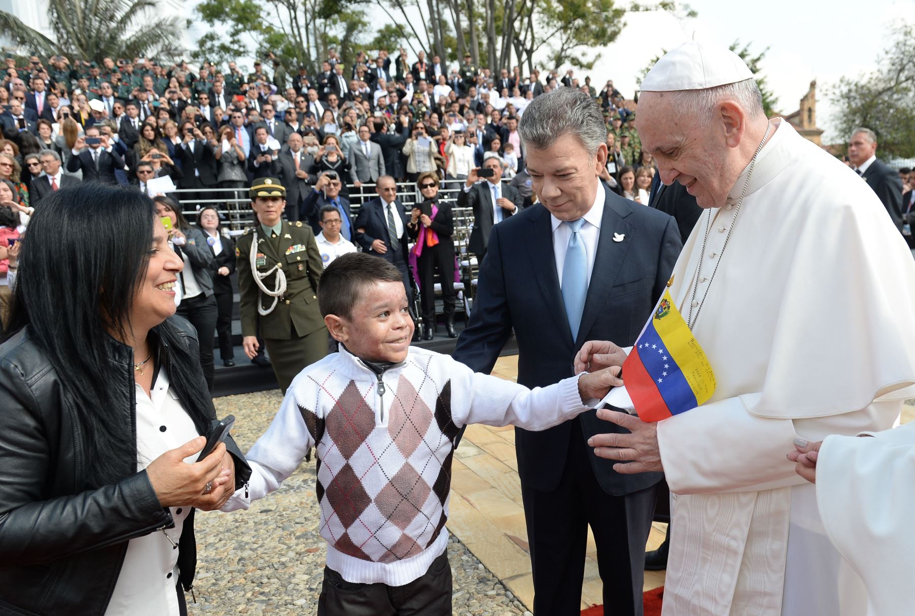 Papa pide "verdad" y "justicia" para millones de víctimas en Colombia. Foto: ANDINA/Difusión.