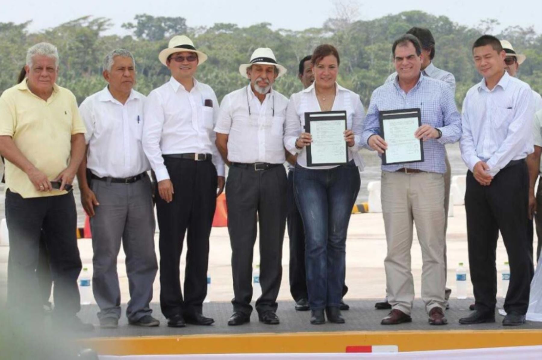 El viceministro de Transportes, Rafael Guarderas, quien llegó hasta el puerto de Yurimaguas, región Loreto, para suscribir el contrato con el Consorcio Hidrovía Amazónica S.A.