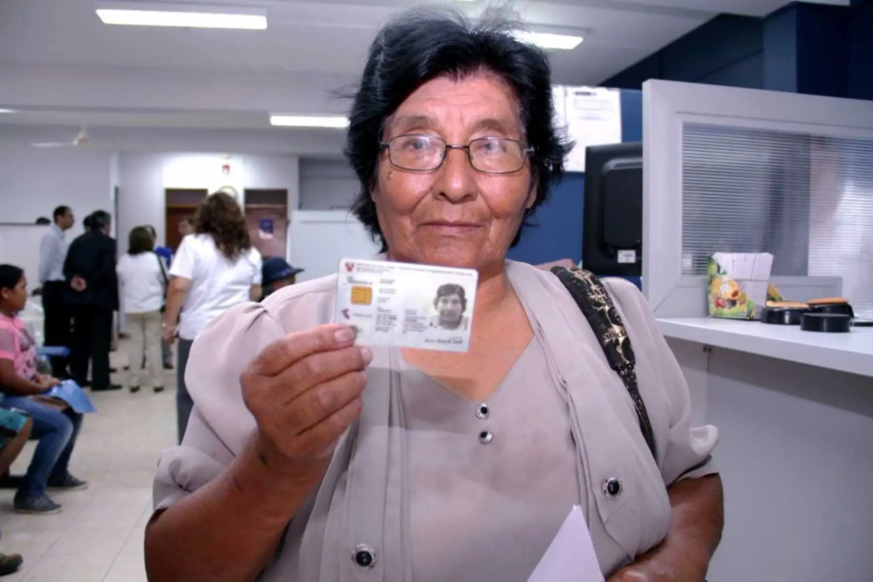 DNI electrónico es más seguro y permite realizar diversas operaciones virtuales.