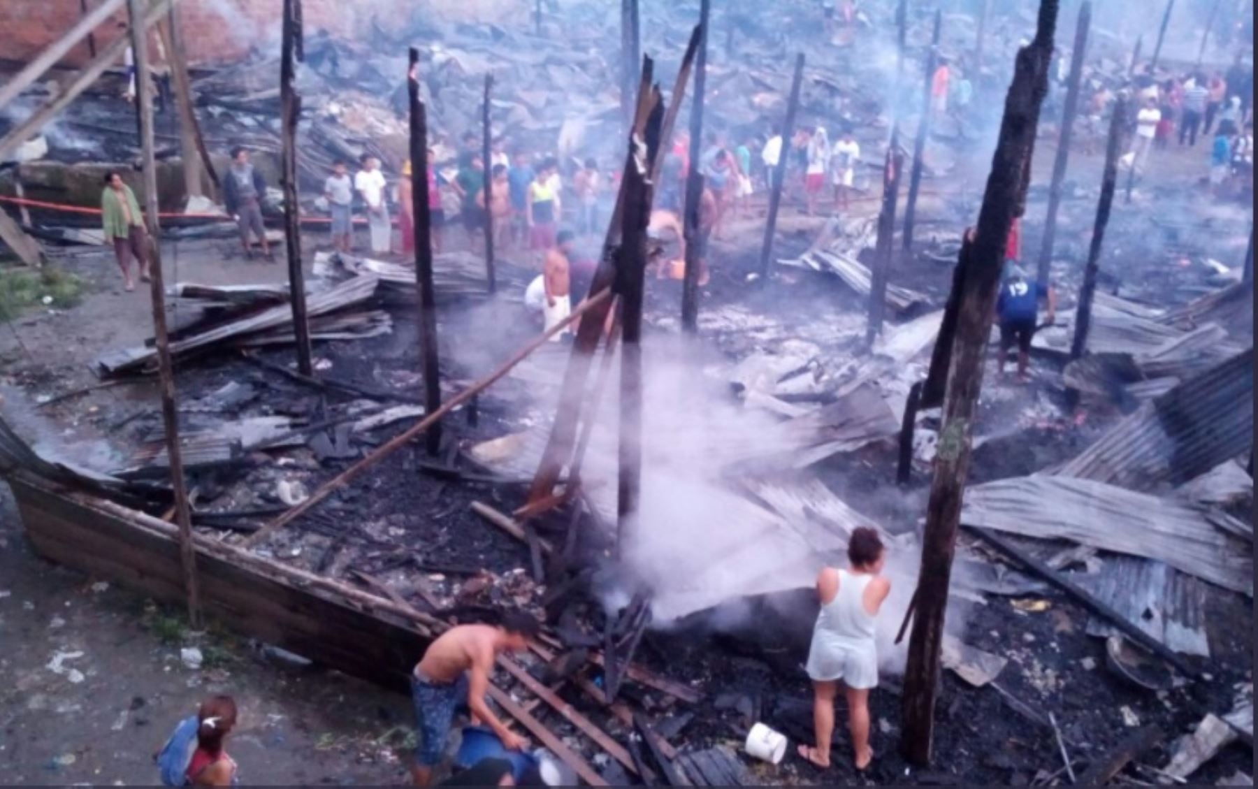 Incendio en Belén destruye más de 10 viviendas en Iquitos. Cortesía