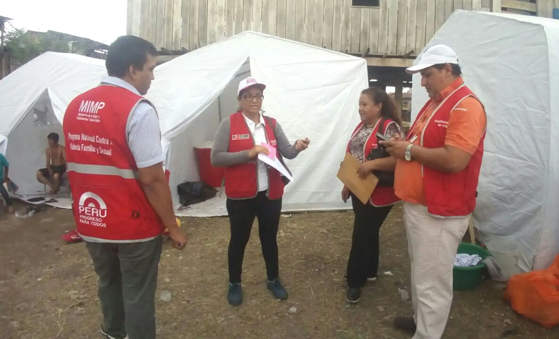 Ministerio de la Mujer brinda soporte psicológico a familias afectadas por el incendio en Iquitos.Foto:  ANDINA/Difusión.