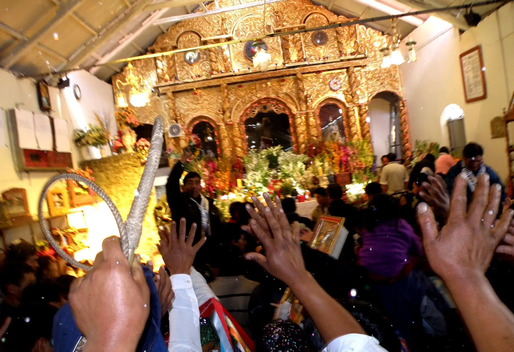Los devotos del Señor de Qoyllur Riti participan de los rituales católicos.  ANDINA/Percy Hurtado Santillán