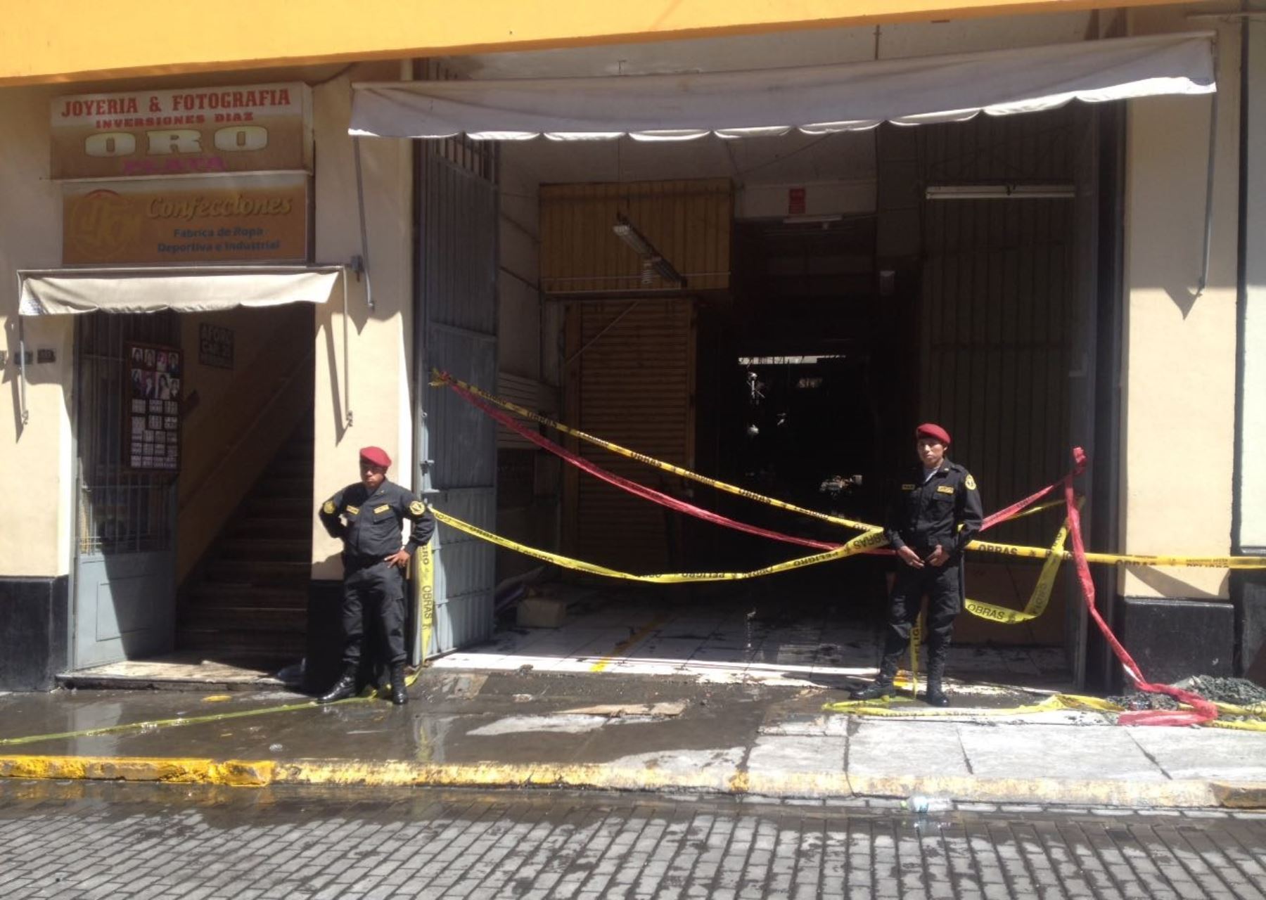 Galería donde ocurrió el incendio no contaba con licencia, afirman autoridades de Arequipa. ANDINA