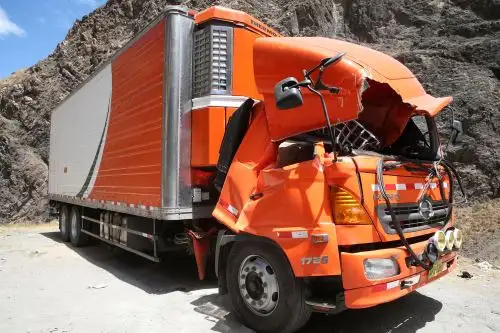 Trailer afectado por deslizamiento. ANDINA/Vidal Tarqui