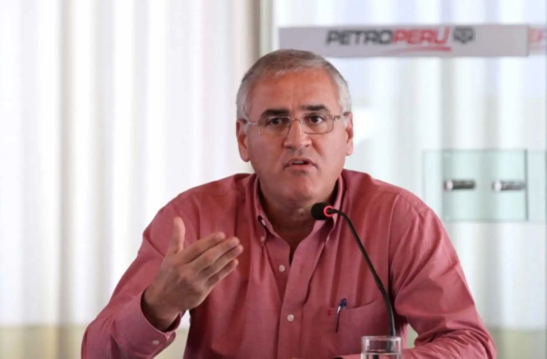 El presidente del directorio de Petroperú, Luis García Rosell, presenta hoy el Plan de Desbroce del Derecho de Vía y Vigilancia Participativa del Oleoducto Nor Peruano (ONP), buscando construir una relación a largo plazo con las comunidades indígenas y poblaciones vecinas al lugar.