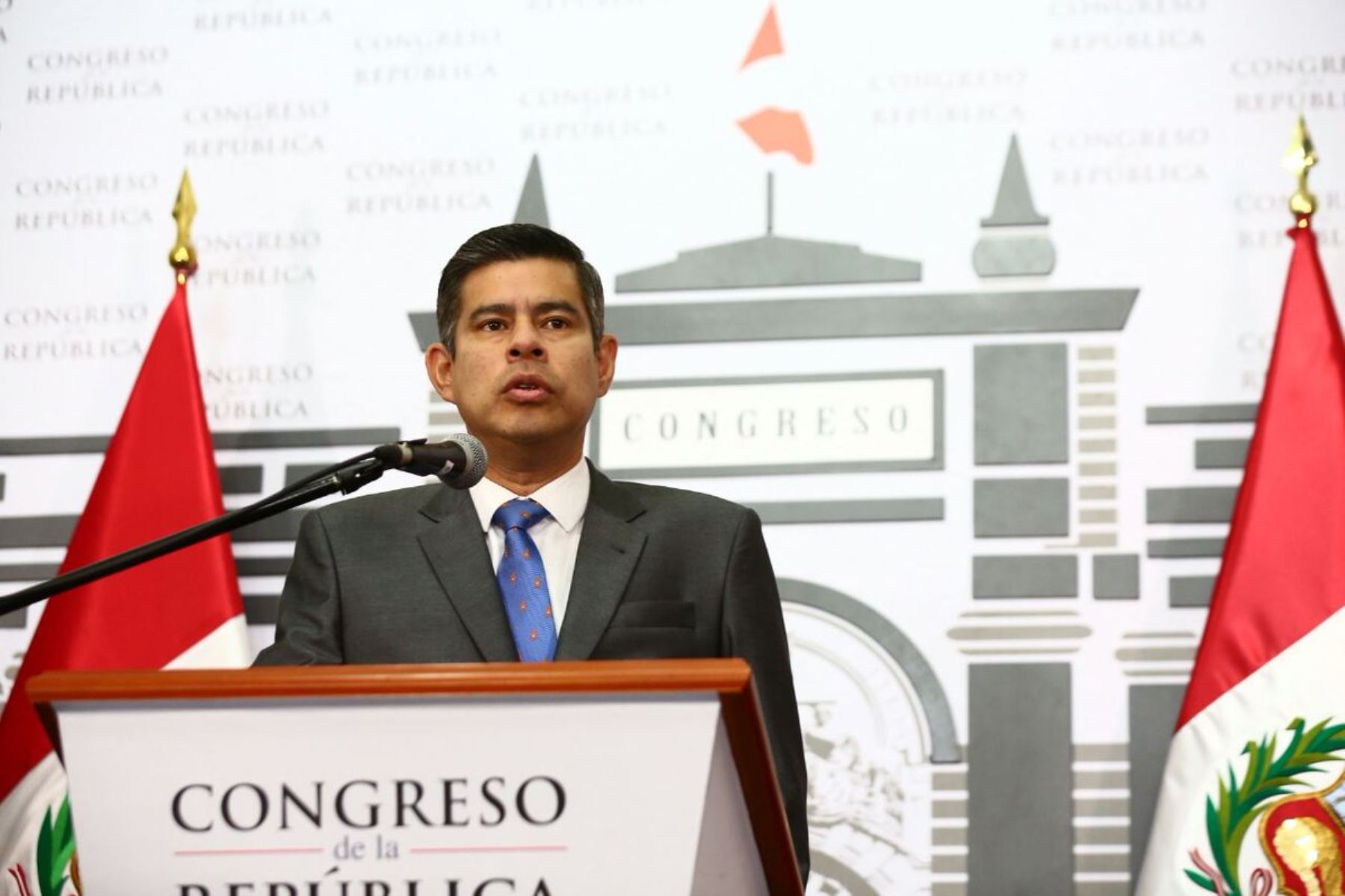 Luis Galarreta, presidente del Congreso, en conferencia de prensa.