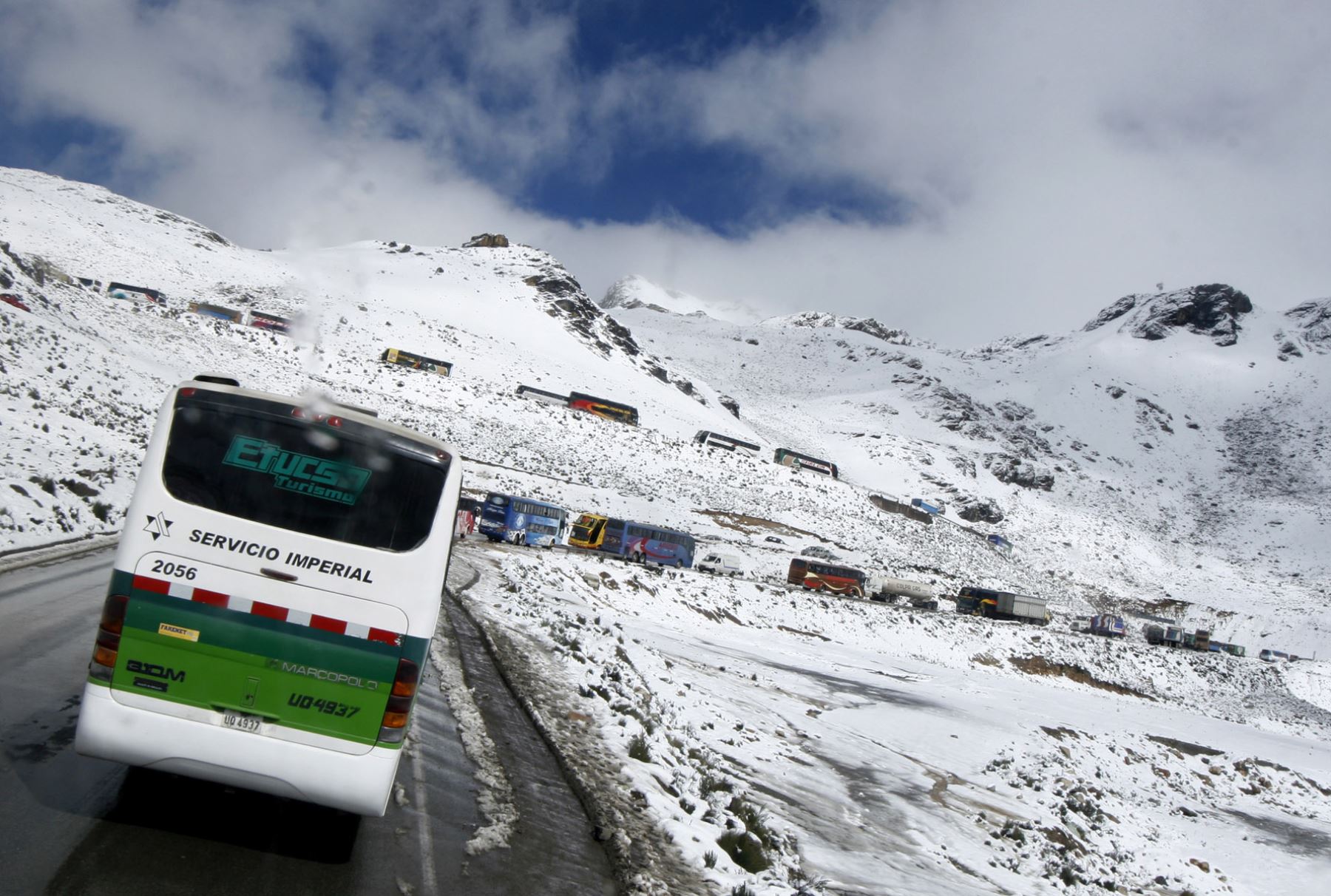 La caída de nevada restringe el tránsito en la carretera Arequipa-Cusco-PunoFoto:  ANDINA/Difusión