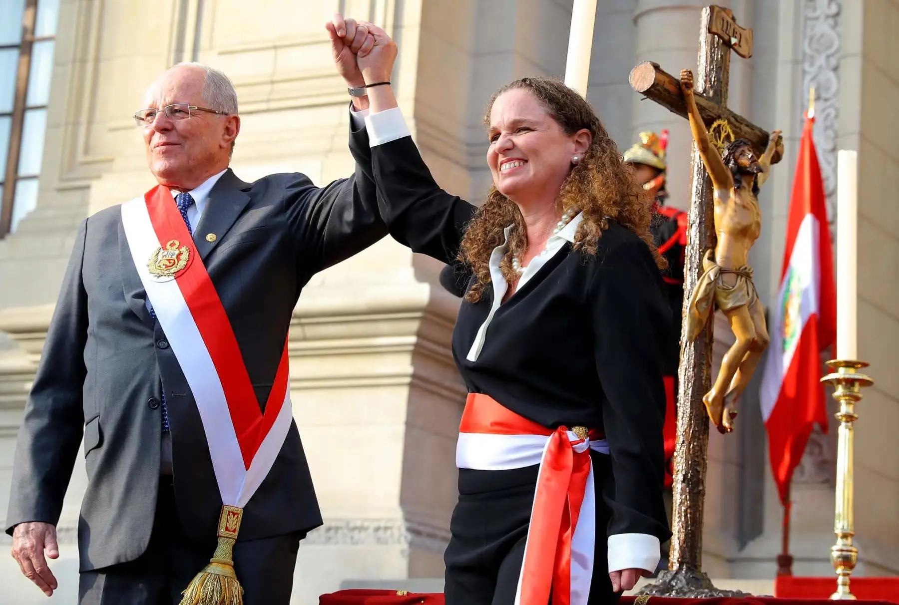 Foto: Claudia Cooper, juramenta como Ministra de  Economía y Finanzas.