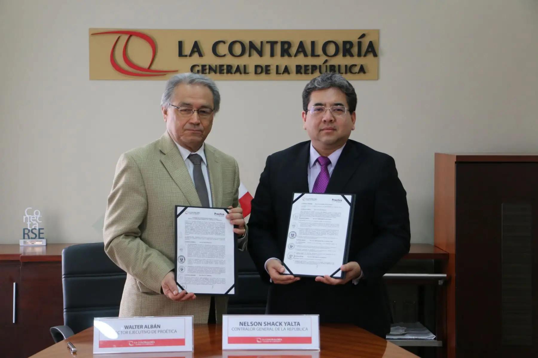 Contraloría y Proética promueven vigilancia ciudadana en etapa de reconstrucción.