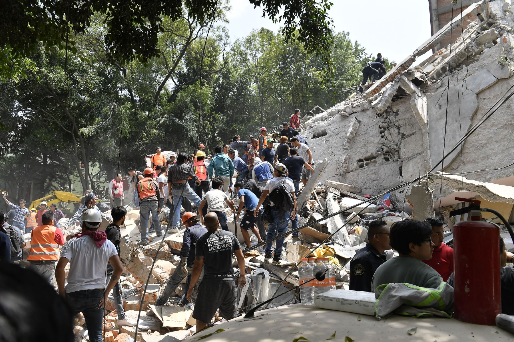 Un sismo de 7,1 grados sacudió la Ciudad de México, causando escenas de pánico entre sus 20 millones de habitantes. Foto: AFP