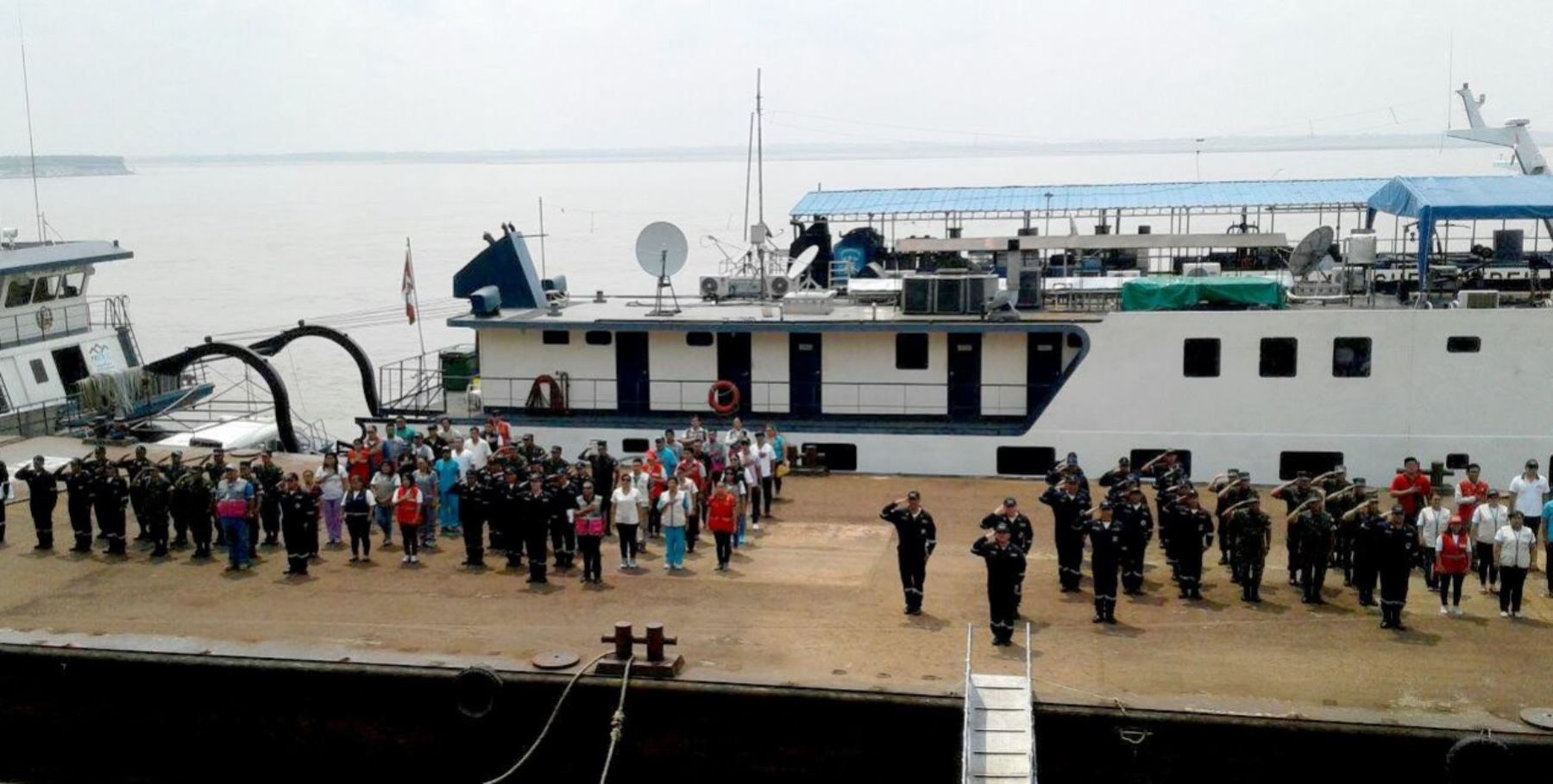 Con el zarpe desde Iquitos de cuatro embarcaciones construidas por el Servicio Industrial de la Marina (SIMA), empezó hoy la segunda campaña 2017 de las Plataformas Itinerantes de Acción Social (PIAS) que llevarán durante 45 días los diversos servicios del Estado a más de 80 comunidades de la Amazonía peruana.