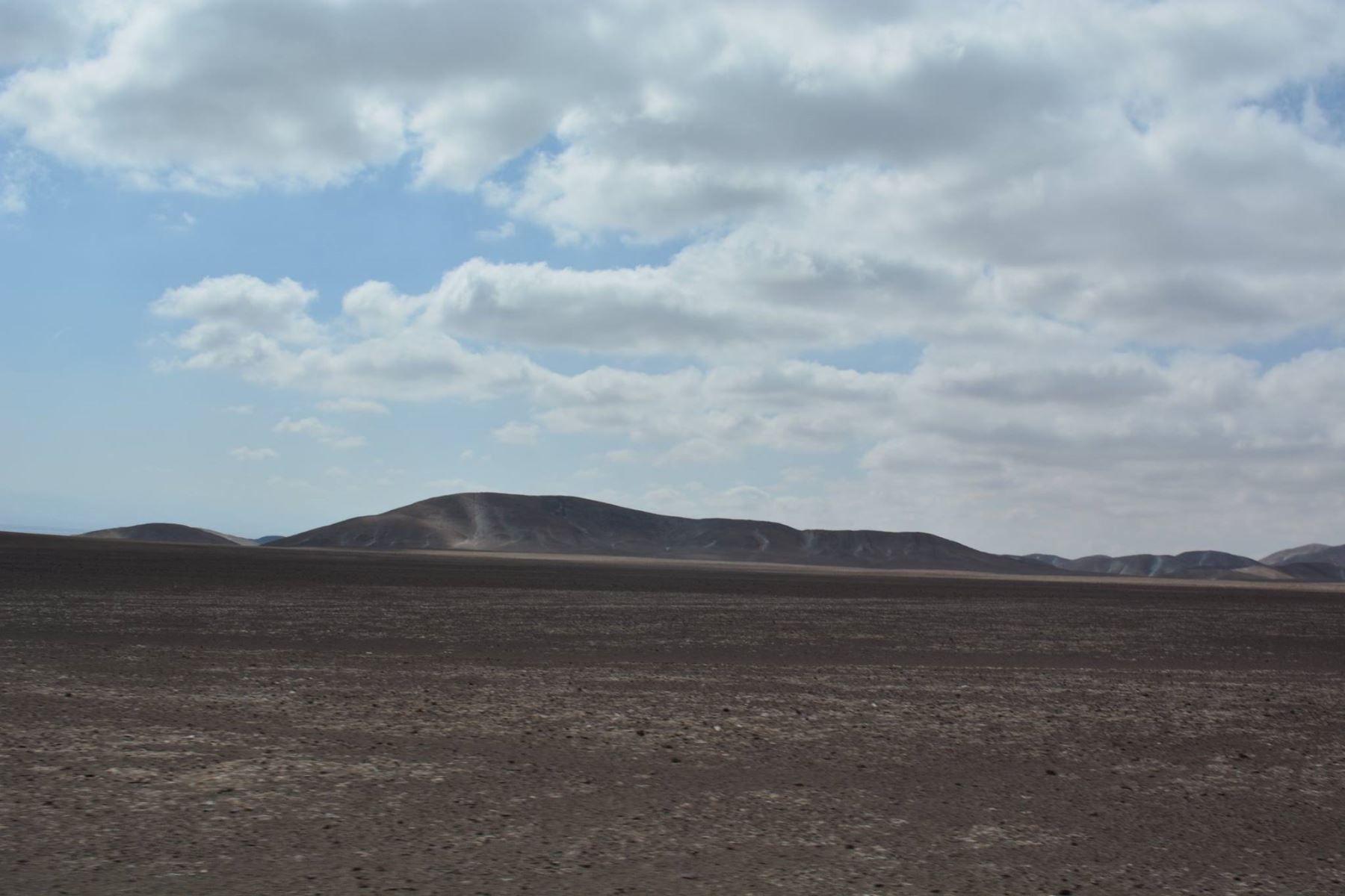 Misión de Estados Unidos, respaldada por la NASA, estudiará desierto de La Joya, en Arequipa. Foto:  Cortesía/Saúl Pérez