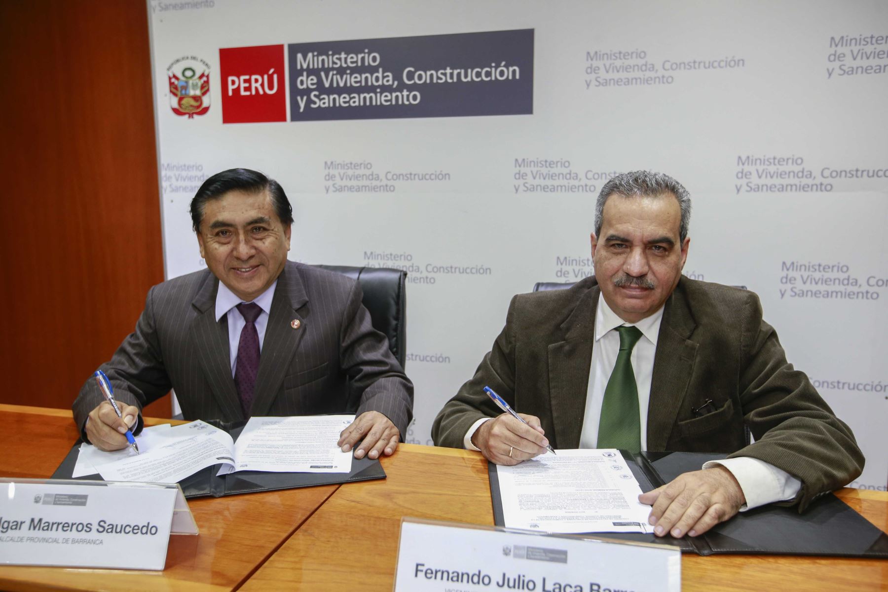 Ministerio de Vivienda firmó convenio de delegación de funciones con municipio provincial de Barranca para asumir control de la planta de tratamiento de aguas residuales.