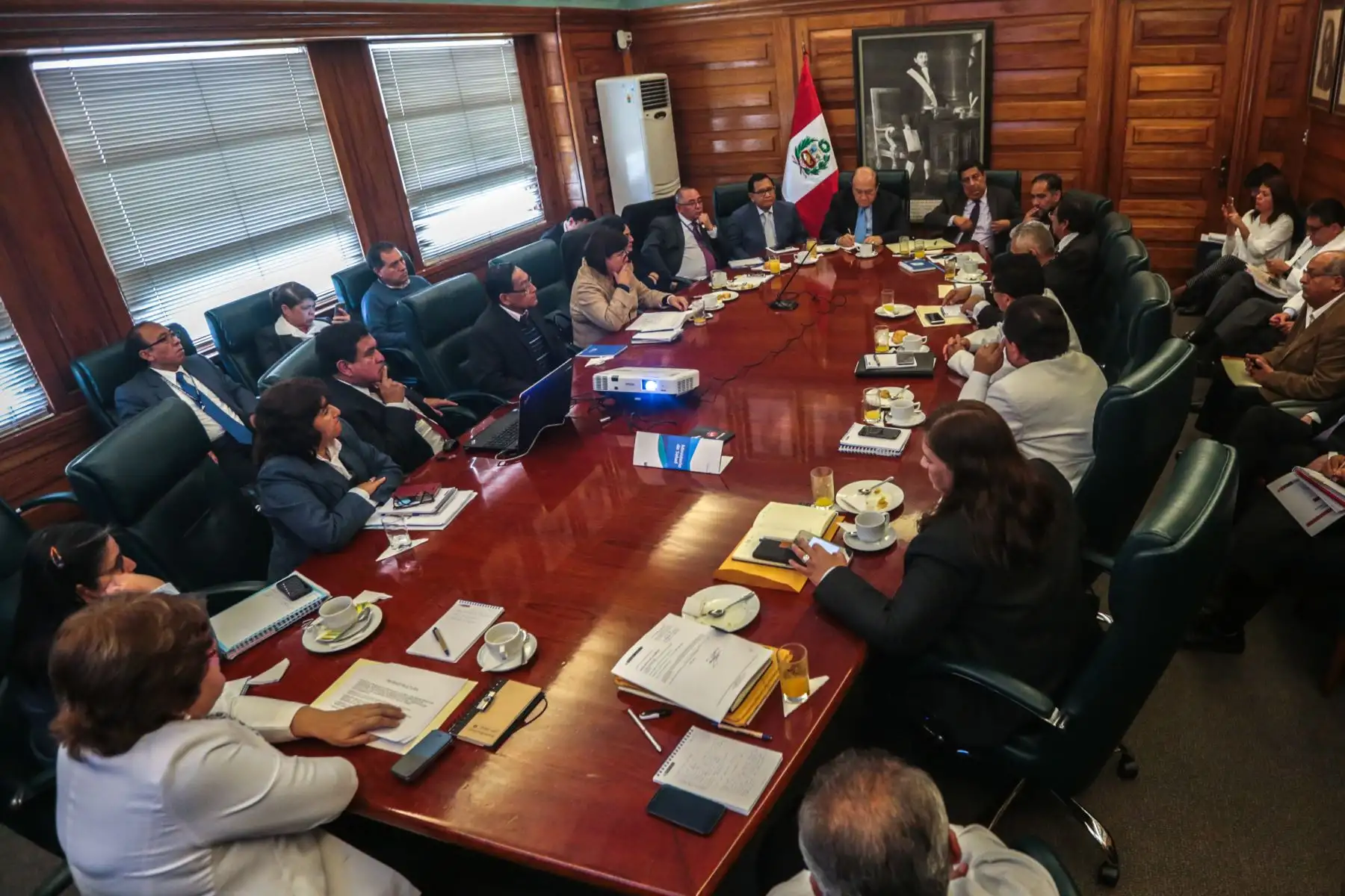 Ministro tomó nota de demandas y necesidades. Foto: Difusión