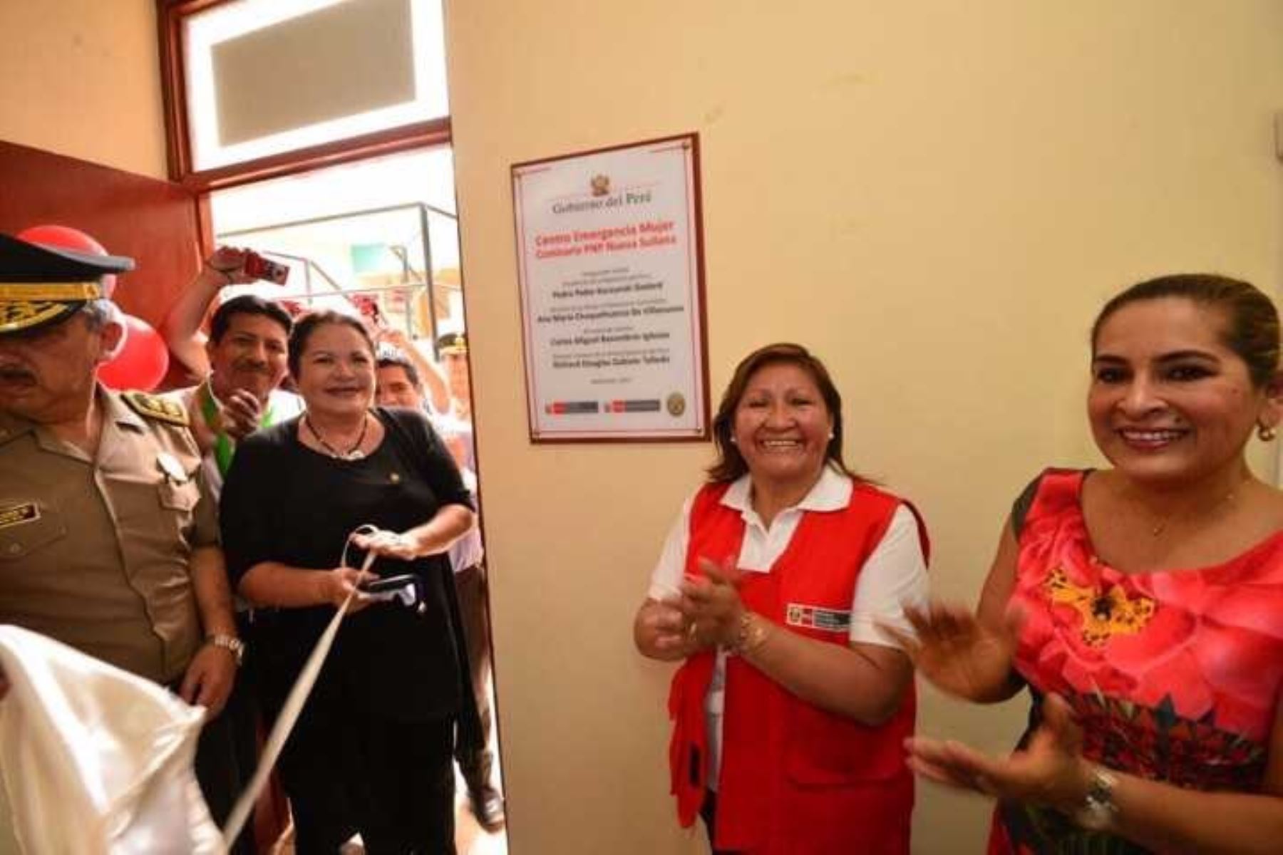 Ministra Ana María Choquehuanca inauguró CEM en la Comisaría PNP Nueva Sullana.