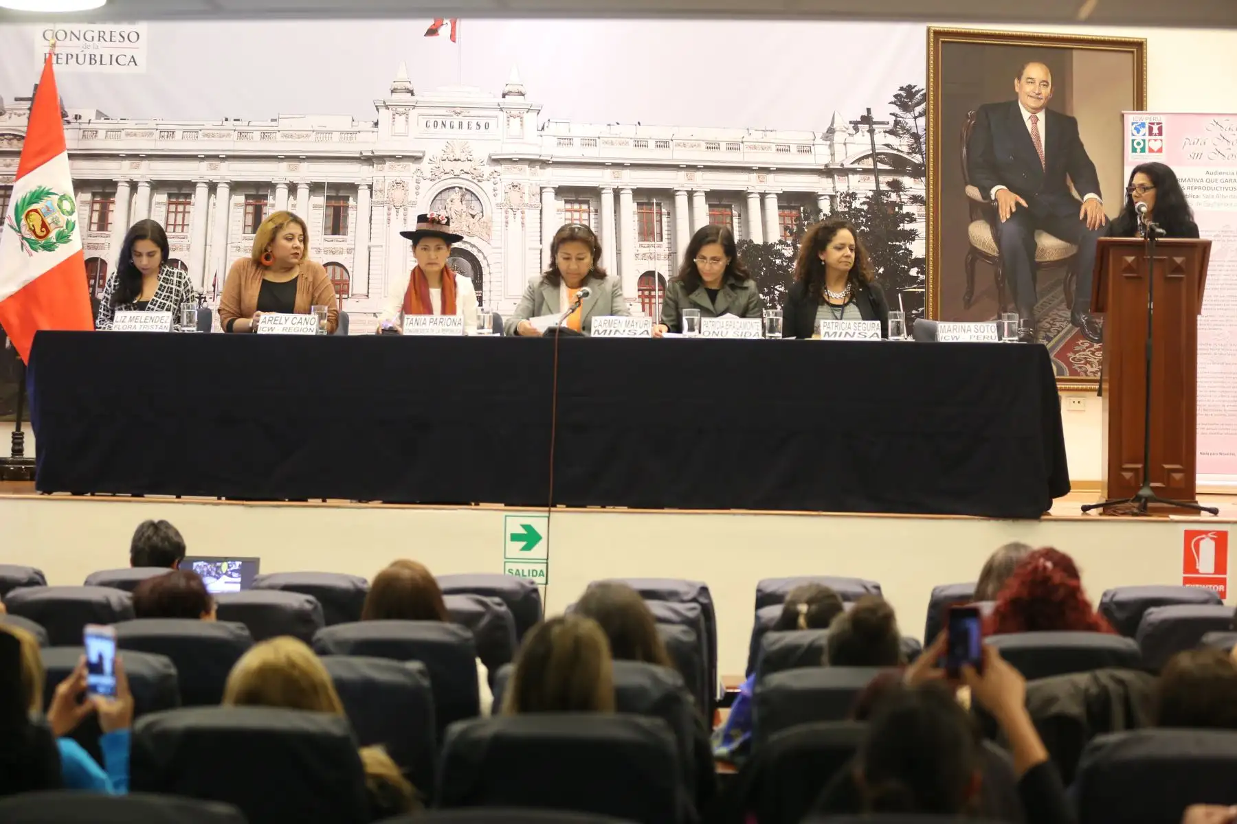 Congresista Tania Pariona realizó audiencia publica sobre sobre VIH en las mujeres indígenas.
