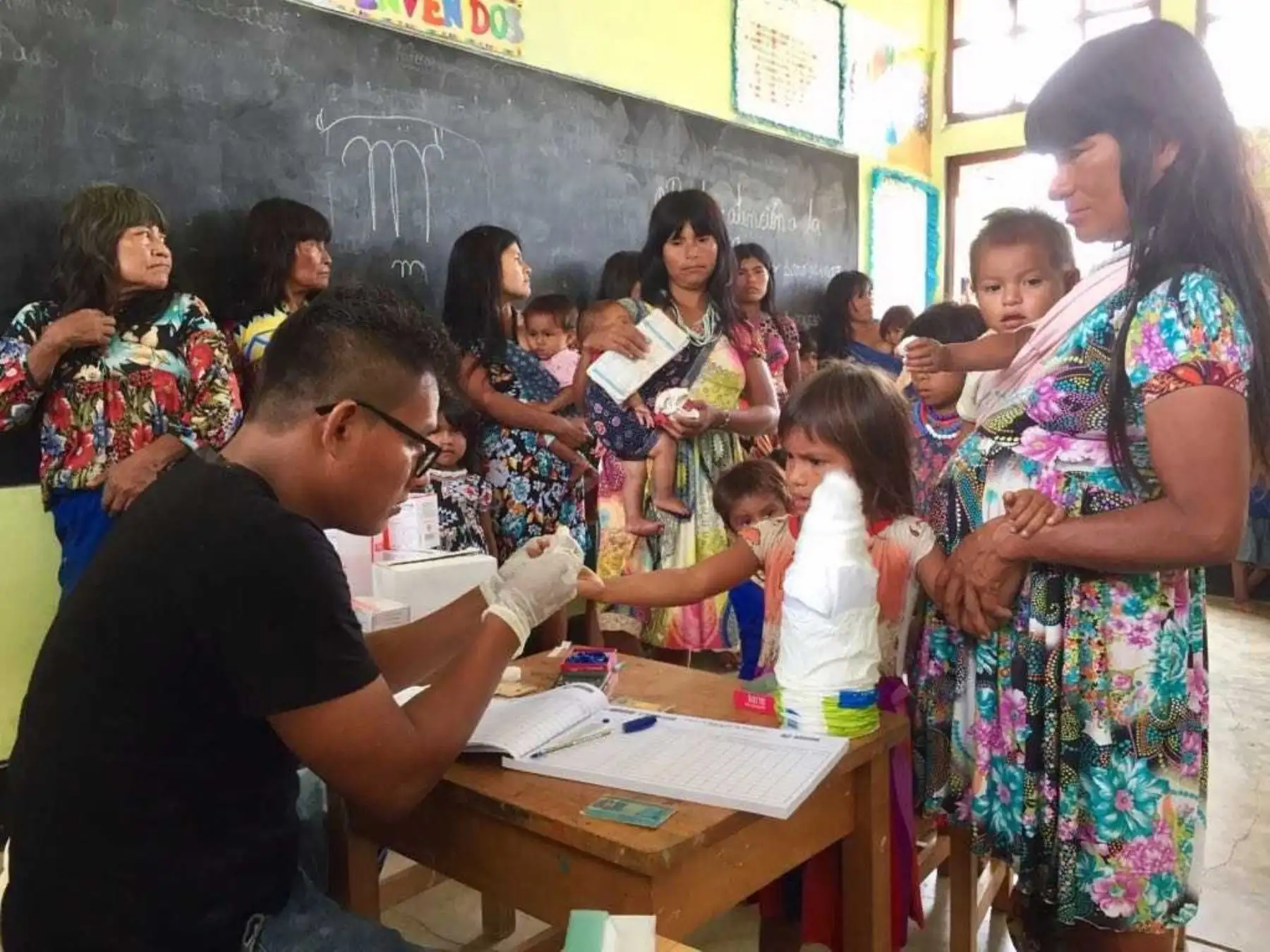 Brigadas del Minsa llegan a comunidades nativas amazónicas de cuenca del río Pastaza