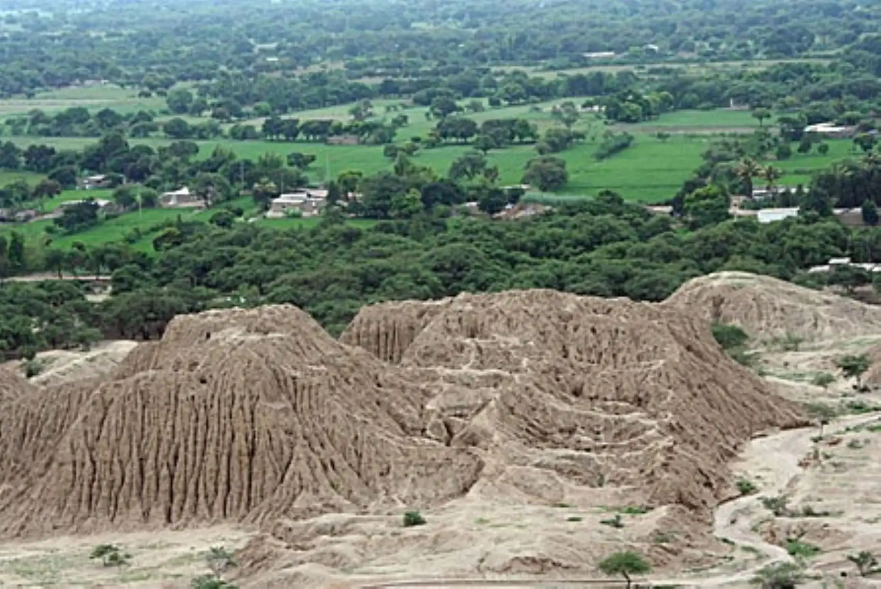 Lambayeque proyecta conservación integral de la pirámide de Túcume. ANDINA/archivo