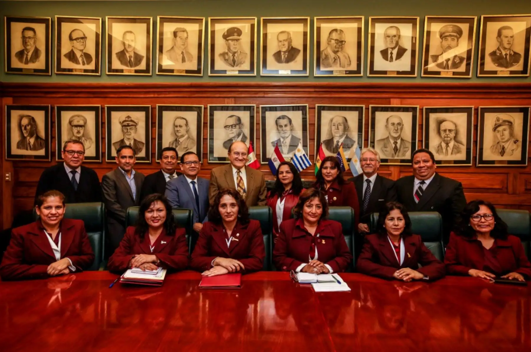 Obstetras se comprometen a trabajar junto a Minsa por una mejor salud en el país. Foto: Difusión.