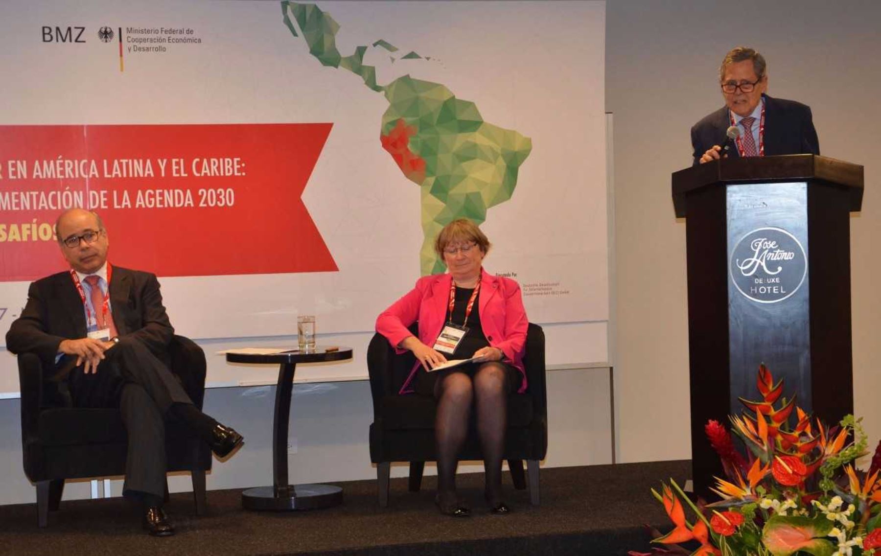 Director Ejecutivo de la Agencia Peruana de Cooperación Internacional (APCI) Jorge Voto, planteó la creación de un banco de proyectos.