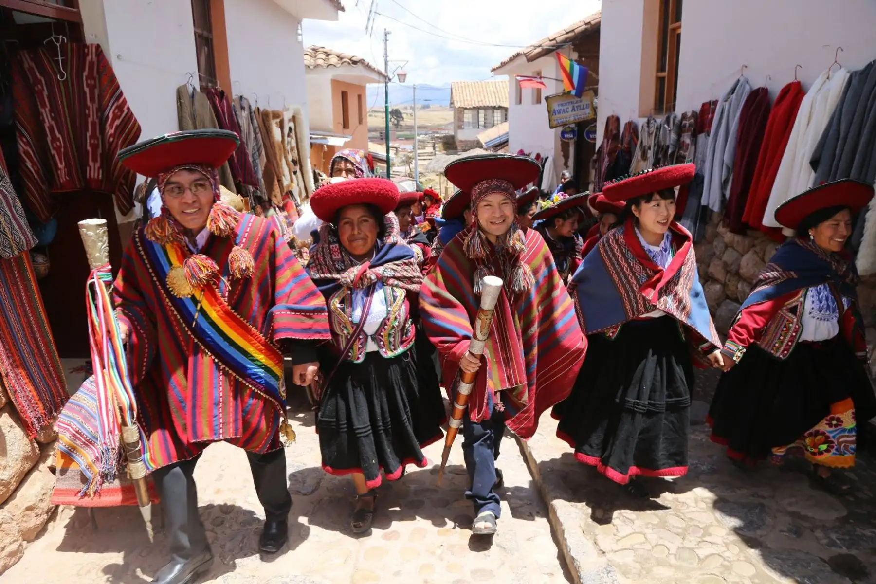 Con ceremonia andina pareja japonesa contrae matrimonio en Cusco. Foto: Municipalidad de Chinchero