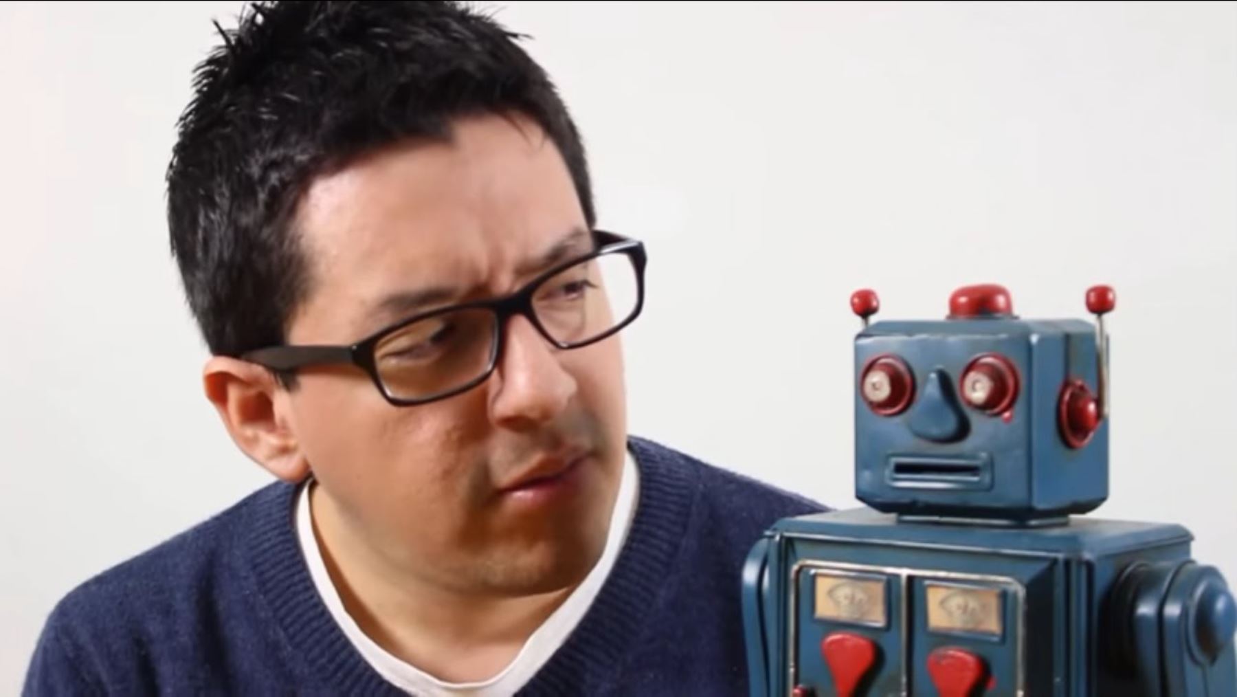 Aldo Bartra fundó el canal El Robot de Platón en 2013