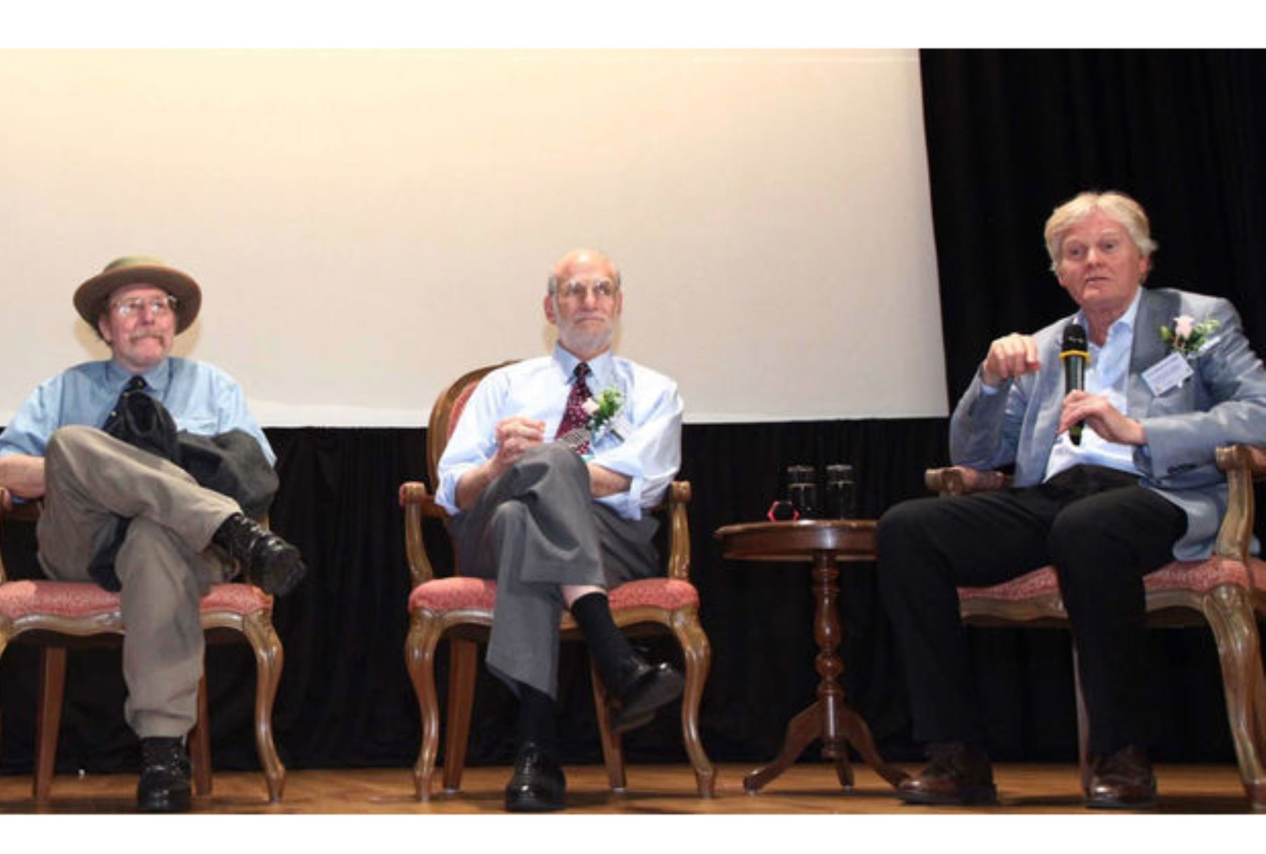 Jeffrey C. Hall, Michael Rosbash y Michael W. Young