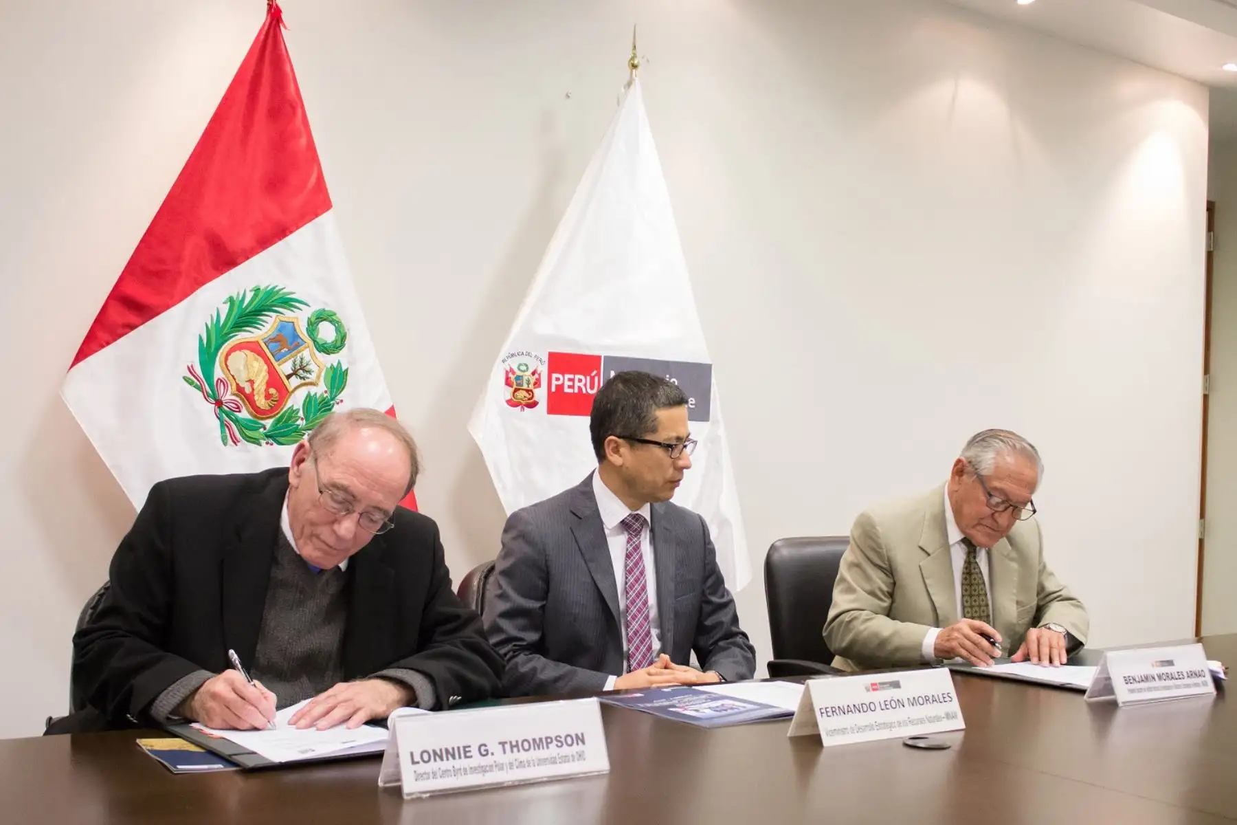 Científicos de Universidad de Ohio investigarán al nevado Huascarán tras firma de convenio con Inaigem. ANDINA/Difusión