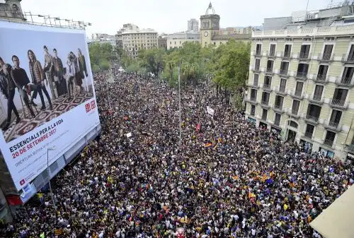 300 mil personas protestas contra violencia policial en Barcelona. Foto: AFP