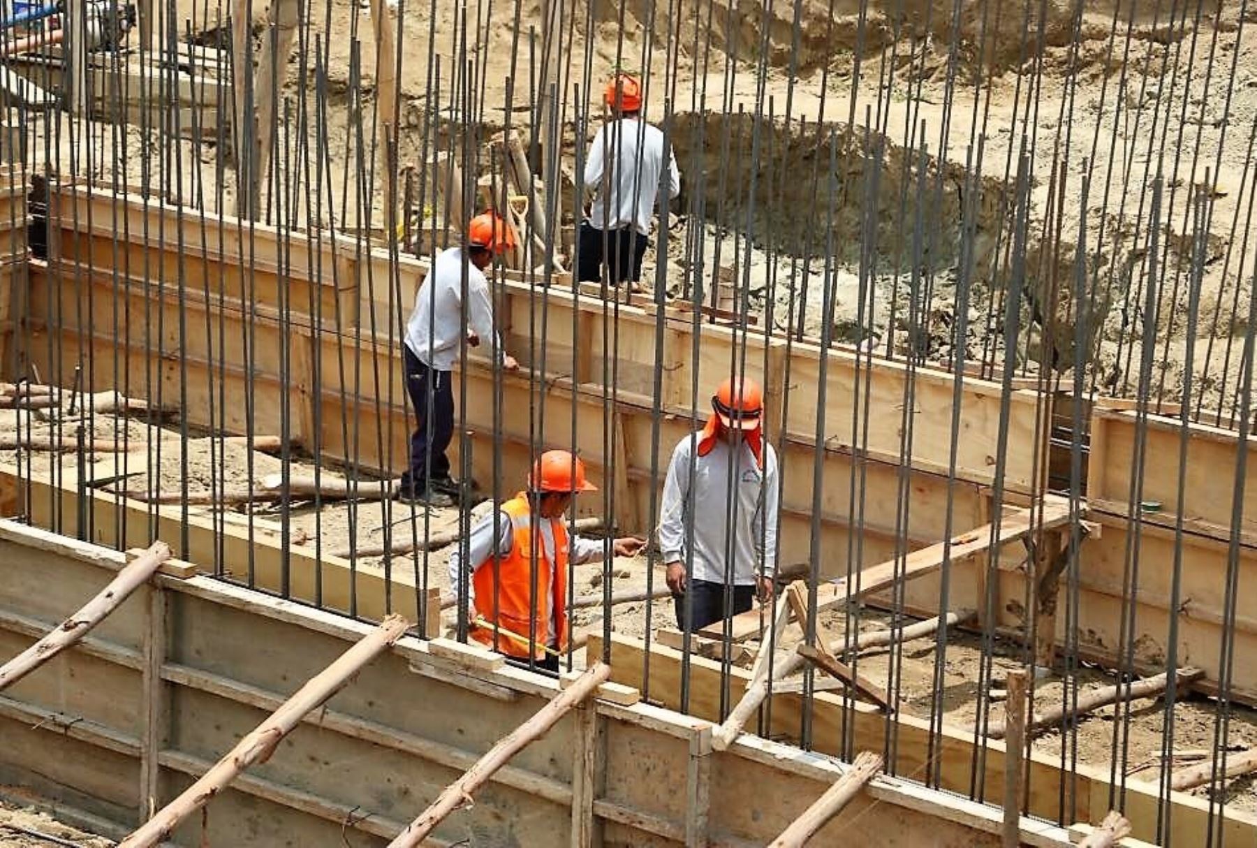 Trabajadores de construcción civil. ANDINA/Difusión