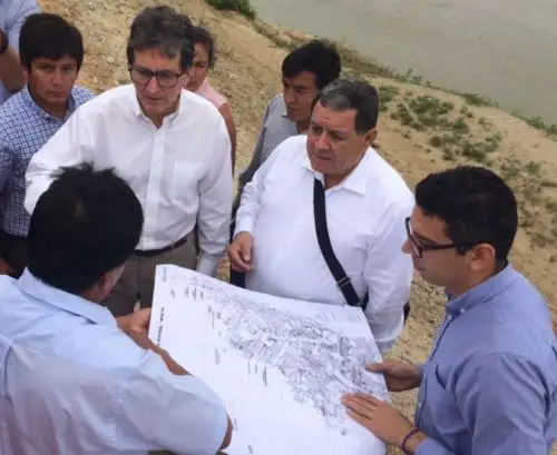 La sociedad participará en velar por la transparencia de los proyectos en ejecución de la Reconstrucción con Cambios, anunció hoy el director ejecutivo de la Autoridad para la Reconstrucción con Cambios, Pablo de la Flor, en su visita a la región Piura para el lanzamiento de las Veedurías Ciudadanas organizadas por el Observatorio de Integridad.
