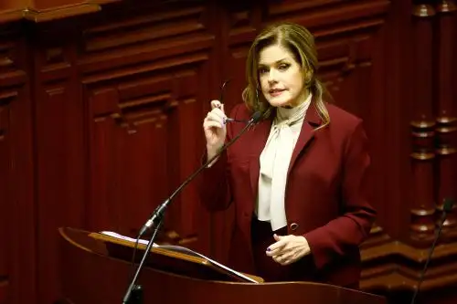 12/10/2017   LIMA,PERÚ- OCTUBRE 10. Presentación de la Primer Ministro, Mercedes Aráoz, en la sede del legislativo. Foto: ANDINA/Luis Iparraguirre