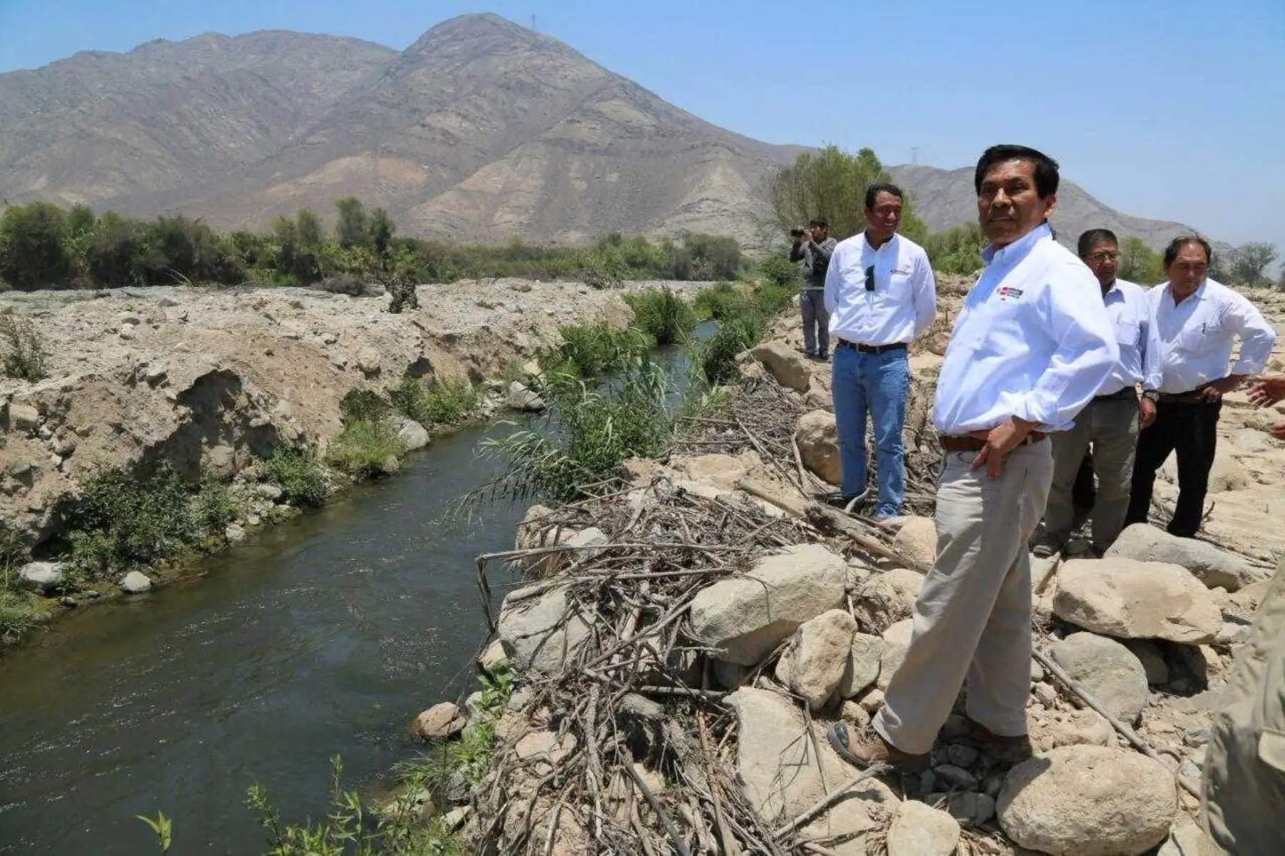 Ministro José Hernández supervisó trabajos de encauzamiento en Huaura. ANDINA/Difusión