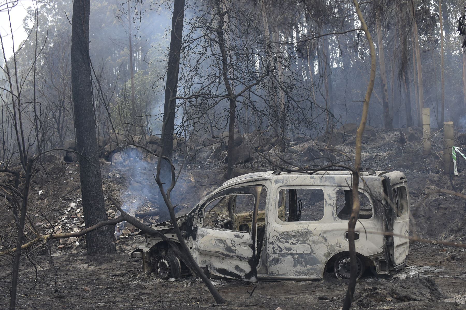 Al menos 27 personas murieron en Portugal por los incendios. Foto: AFP