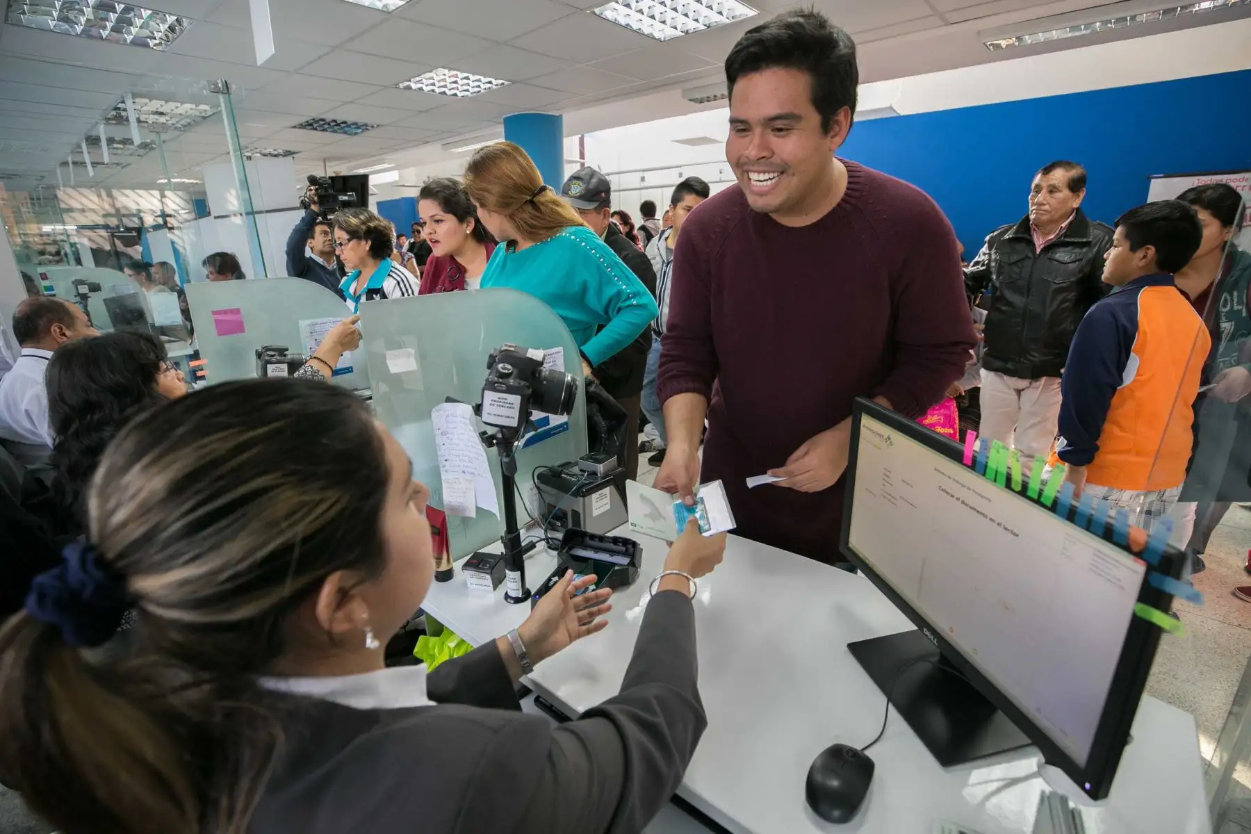 Migraciones reduce plazo de espera para tramitar pasaporte electrónico en Cusco. ANDINA/Difusión