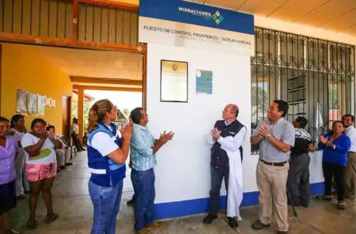 La Superintendencia Nacional de Migraciones (Migraciones) activó hoy el Puesto de Control Fronterizo Soplín Vargas, el segundo implementado en el presente Gobierno a lo largo de más de 1,300 kilómetros del río Putumayo, el límite fronterizo entre Perú y Colombia.