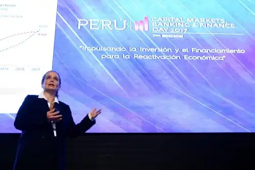 Ministra de Economía y Finanzas, Claudia Cooper.
