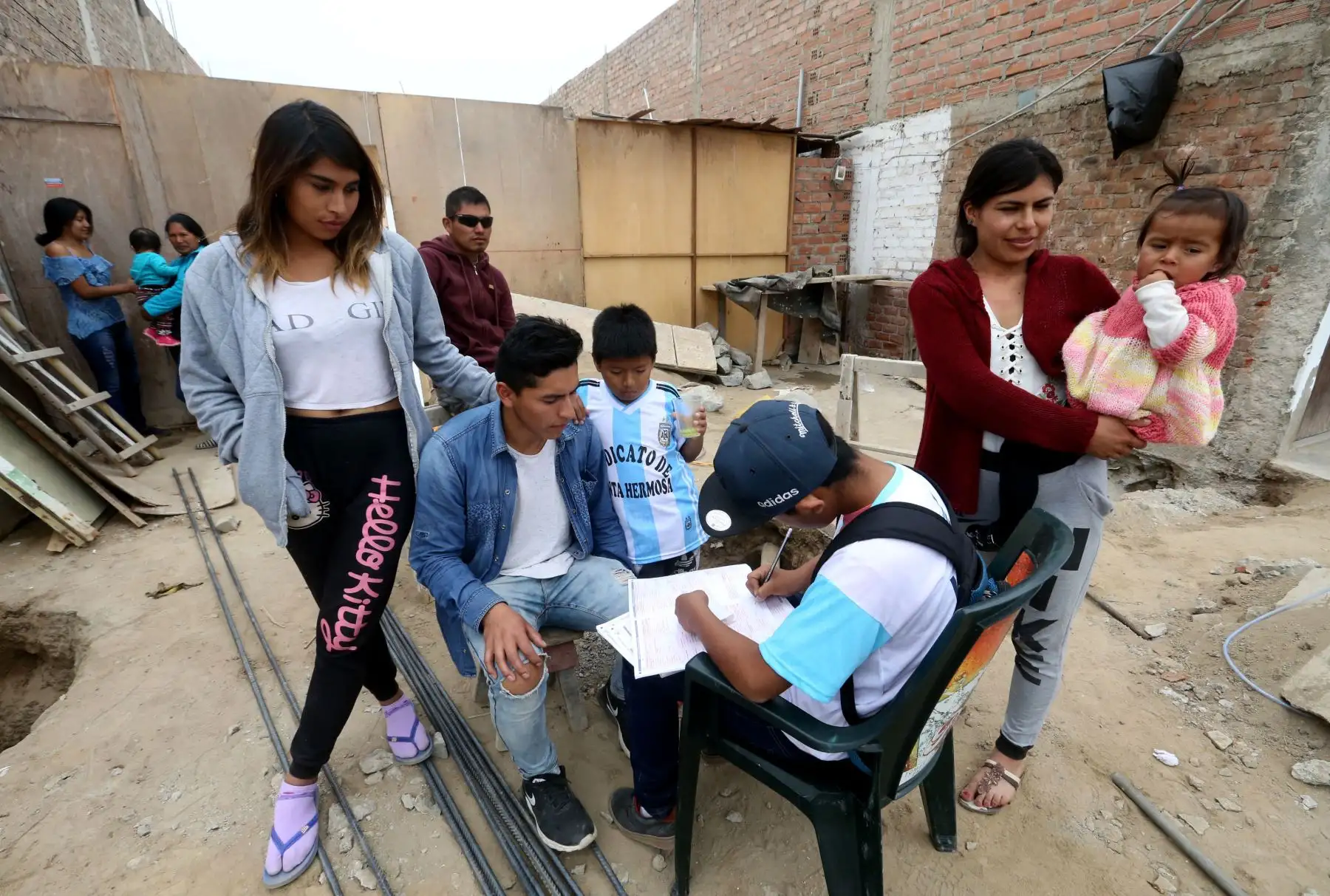 LIMA PERÚ, OCTUBRE 22.Censo 2017 en Punta Hermosa. Foto: ANDINA/ Jhony Laurente