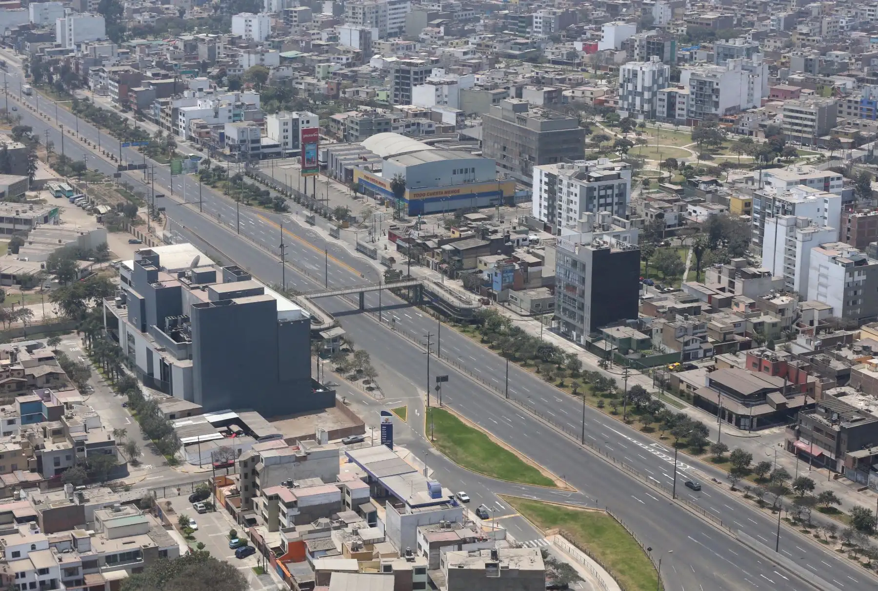 LIMA PERÚ, OCTUBRE 22. Vistas panoramicas de calles y plazas vacías de Lima durante el Censo Nacional 2017. Foto: ANDINA/ Jhony Laurente