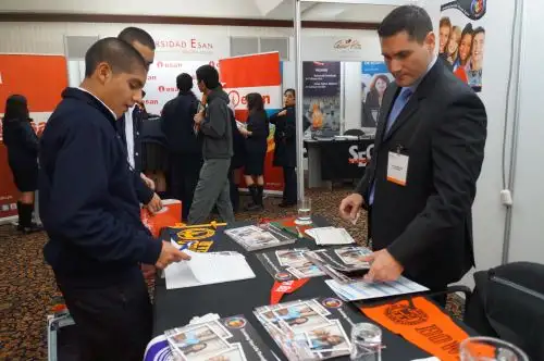 Grandes oportunidades de becas podrán encontrar los jóvenes en la  Feria Educativa Internacional. Foto: Andina/Difusión