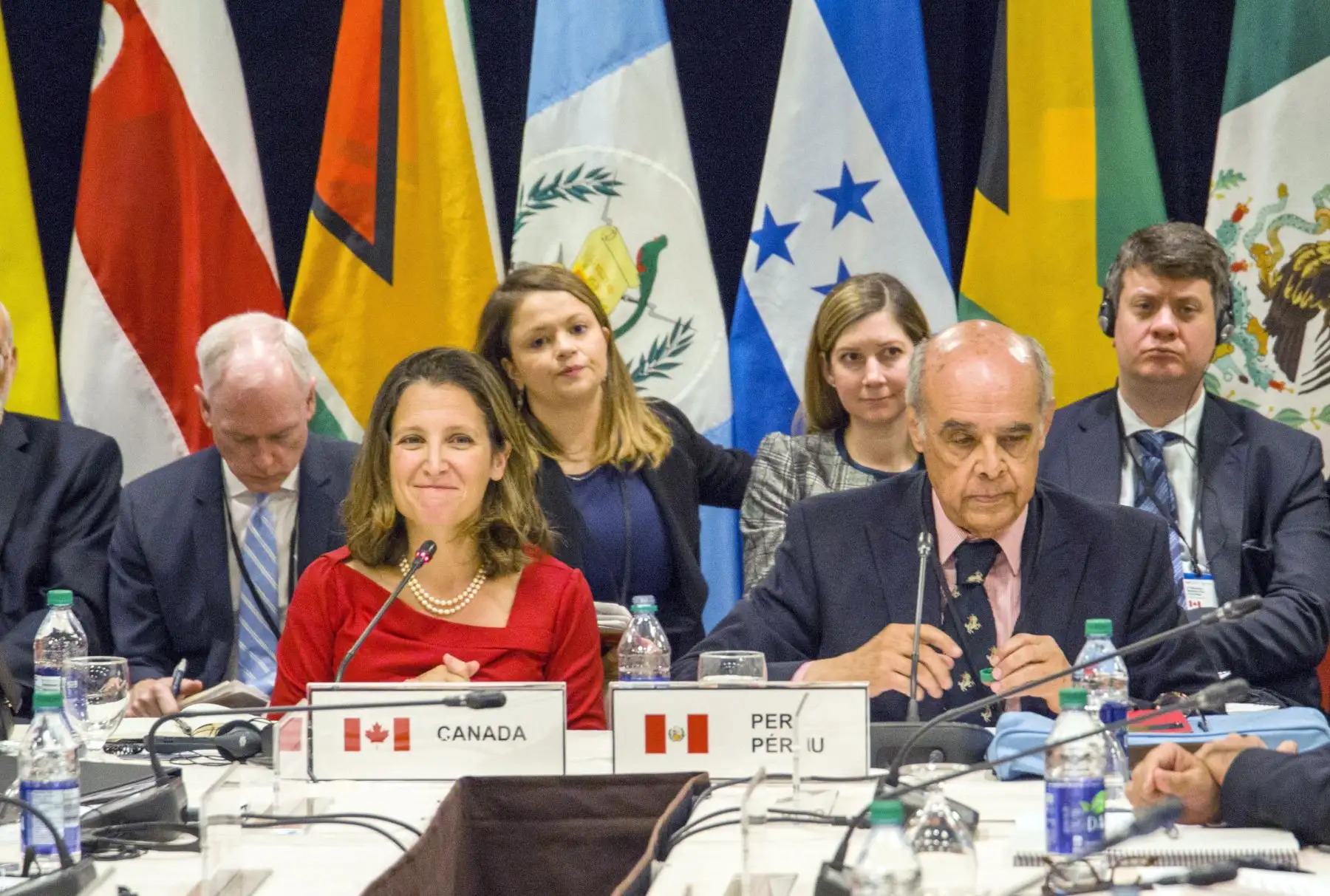 El canciller peruano, Ricardo Luna, copresidente del Grupo de Lima, expresó hoy su deseo de implicar a la ONU y a su secretario general, António Guterres, para buscar una solución a la crisis venezolana. Foto: EFE