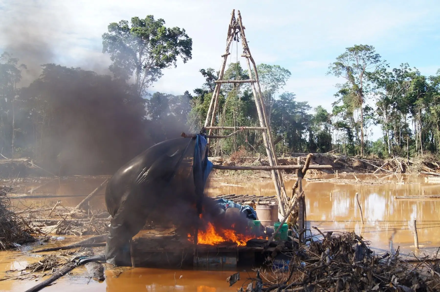 Aprueban estrategia de lucha contra la minería ilegal en áreas naturales protegidas. ANDINA/Difusión