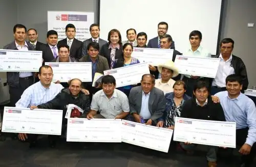 El Ministerio del Ambiente (Minam), reconoció hoy las comunidades campesinas y asociaciones de productores ganadores de la primera convocatoria del concurso para financiar subproyectos de conservación y uso sostenible de los ecosistemas altoandinos, los cuales beneficiarán a más de 23,000 hectáreas en las cuencas de los ríos Cañete y Jequetepeque.