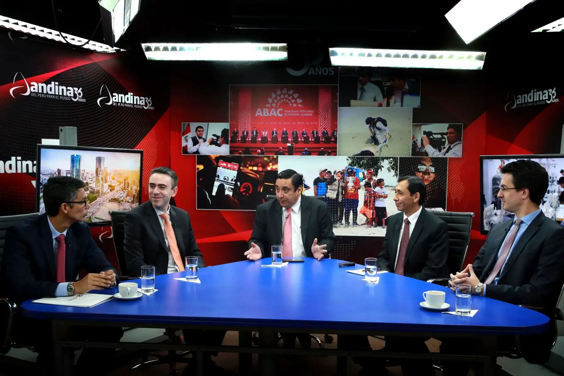 Hoy se desarrolló la mesa redonda mensual “Mirada Económica” organizada por la Agencia Andina y el Diario El Peruano.Foto:  ANDINA/Dante Zegarra