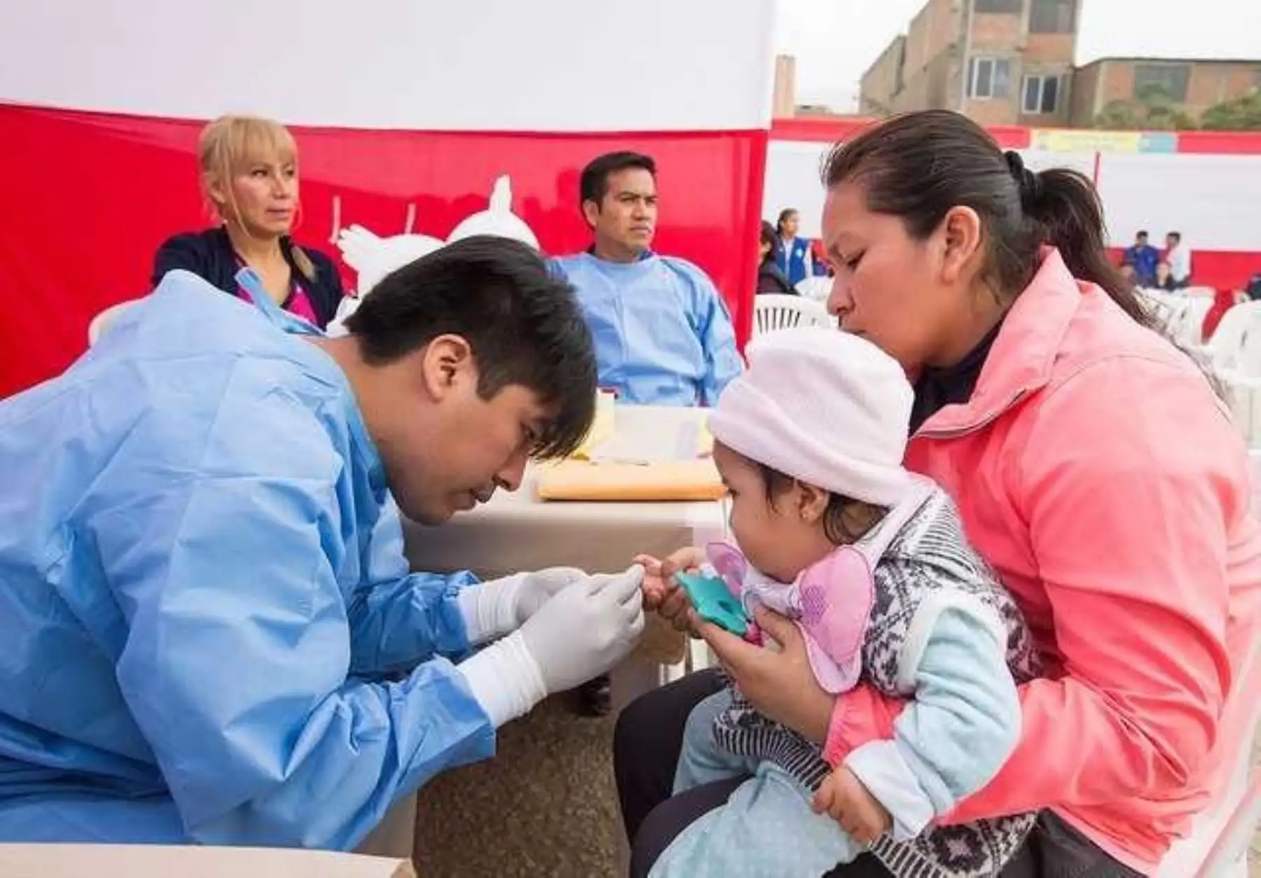 En el marco de la lucha frontal contra la anemia y la desnutrición crónica infantil, el Programa Nacional de Apoyo Directo a los más Pobres-Juntos, adscrito al Ministerio de Desarrollo e Inclusión Social (Midis), promueve con éxito entre sus hogares afiliados la realización del tamizaje de anemia.