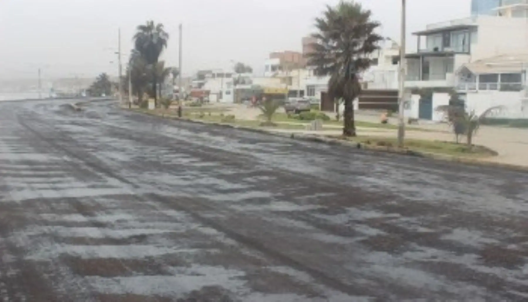 El alcalde de Huanchaco, José Ruiz, informó que solicitó dos millones y medio de soles para el mejoramiento de la carretera que conduce a su distrito y también el tramo que une el aeropuerto de la ciudad con el balneario.